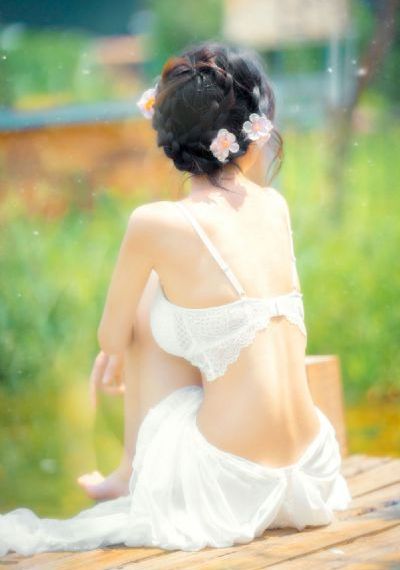 年轻的母亲手机在线